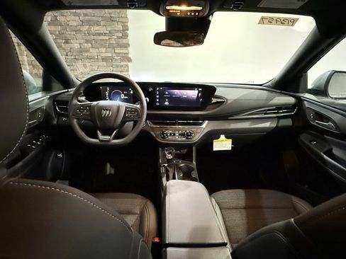 Used 2025 Buick Envista Preferred w/ Convenience II Package image 26