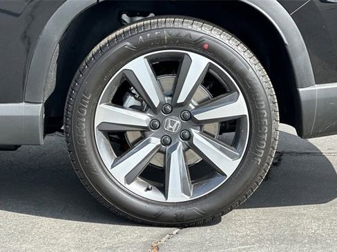 New 2025 Honda Pilot Touring image 33