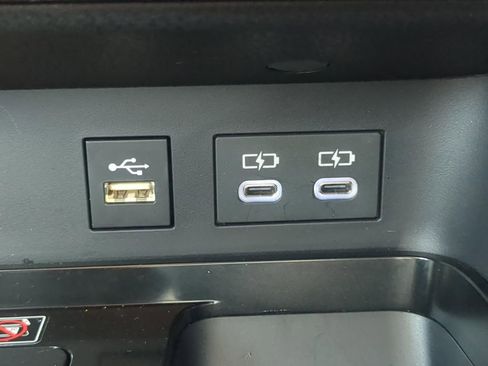 Used 2025 Toyota Camry SE w/ Multimedia Upgrade Package FWD image 24