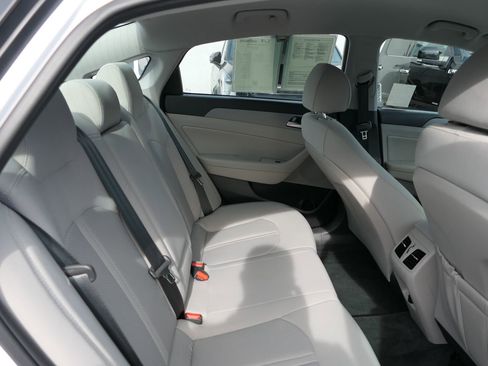 Used 2019 Hyundai Sonata SEL w/ Tech Package 02 image 25