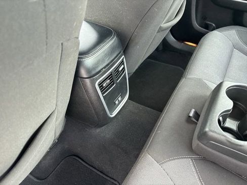 Used 2022 Dodge Charger SXT image 31