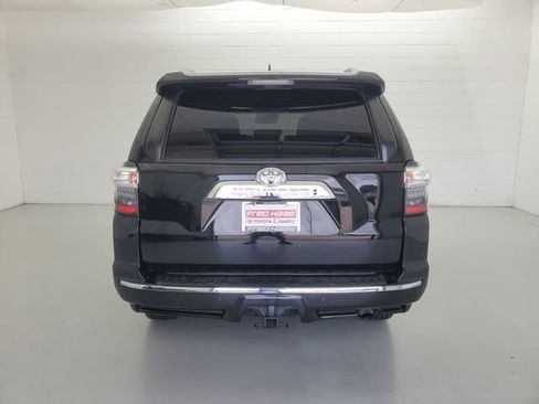 Used 2021 Toyota 4Runner Limited image 6