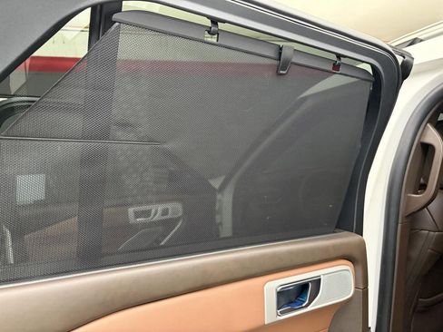 Used 2021 Ford Explorer King Ranch w/ Premium Technology Package AWD/4WD image 21
