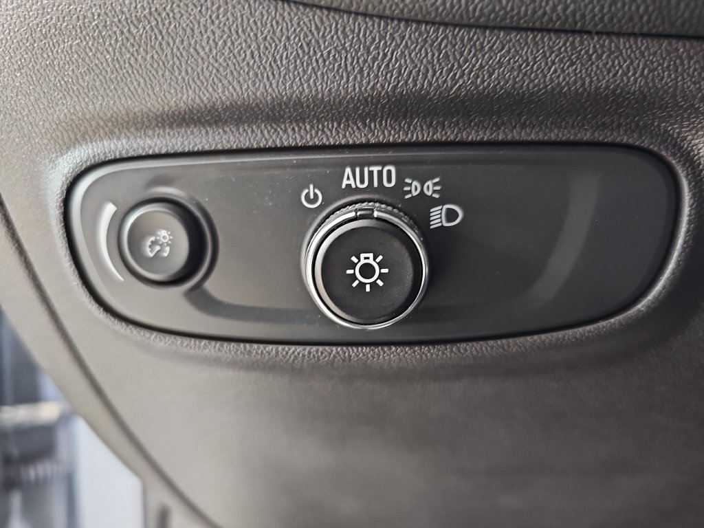 Used 2024 Chevrolet Equinox LT AWD/4WD image 32