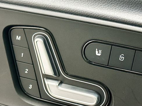 Used 2023 Mercedes-Benz Sprinter 144 Cargo image 21