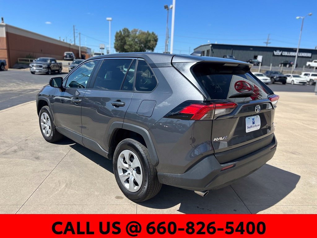 Used 2025 Toyota RAV4 LE AWD/4WD image 10