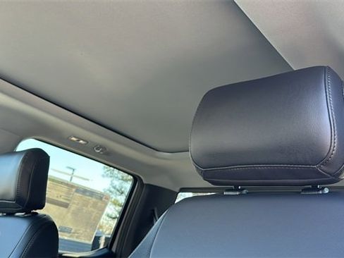 New 2026 Ford F250 Lariat w/ Black Appearance Package image 29