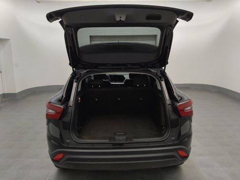 Used 2024 Chevrolet Trax LS w/ Driver Confidence Package FWD image 29