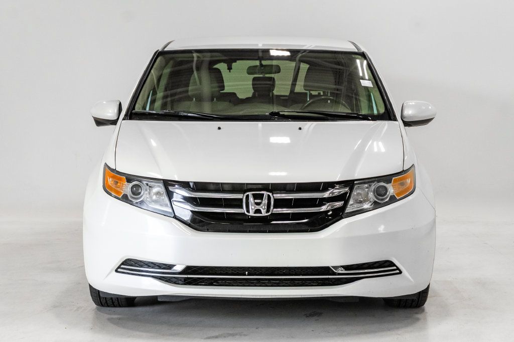 Used 2016 Honda Odyssey SE image 5