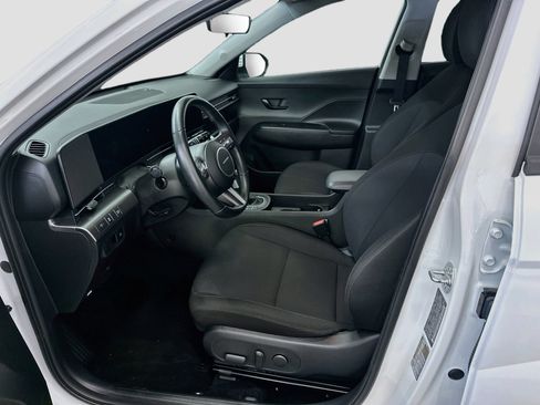 Used 2025 Hyundai Kona SEL AWD/4WD image 13