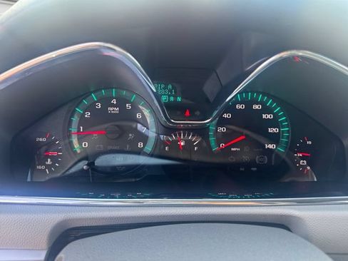 Used 2017 Chevrolet Traverse LT w/ Style and Technology Package FWD image 14