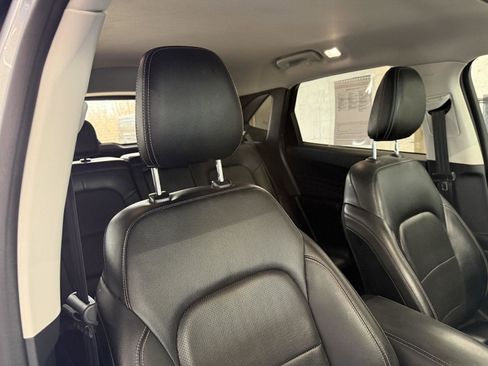 Used 2022 Ford Escape SEL FWD image 28