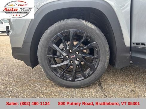 Used 2023 GMC Terrain SLE w/ Driver Convenience Package AWD/4WD image 28
