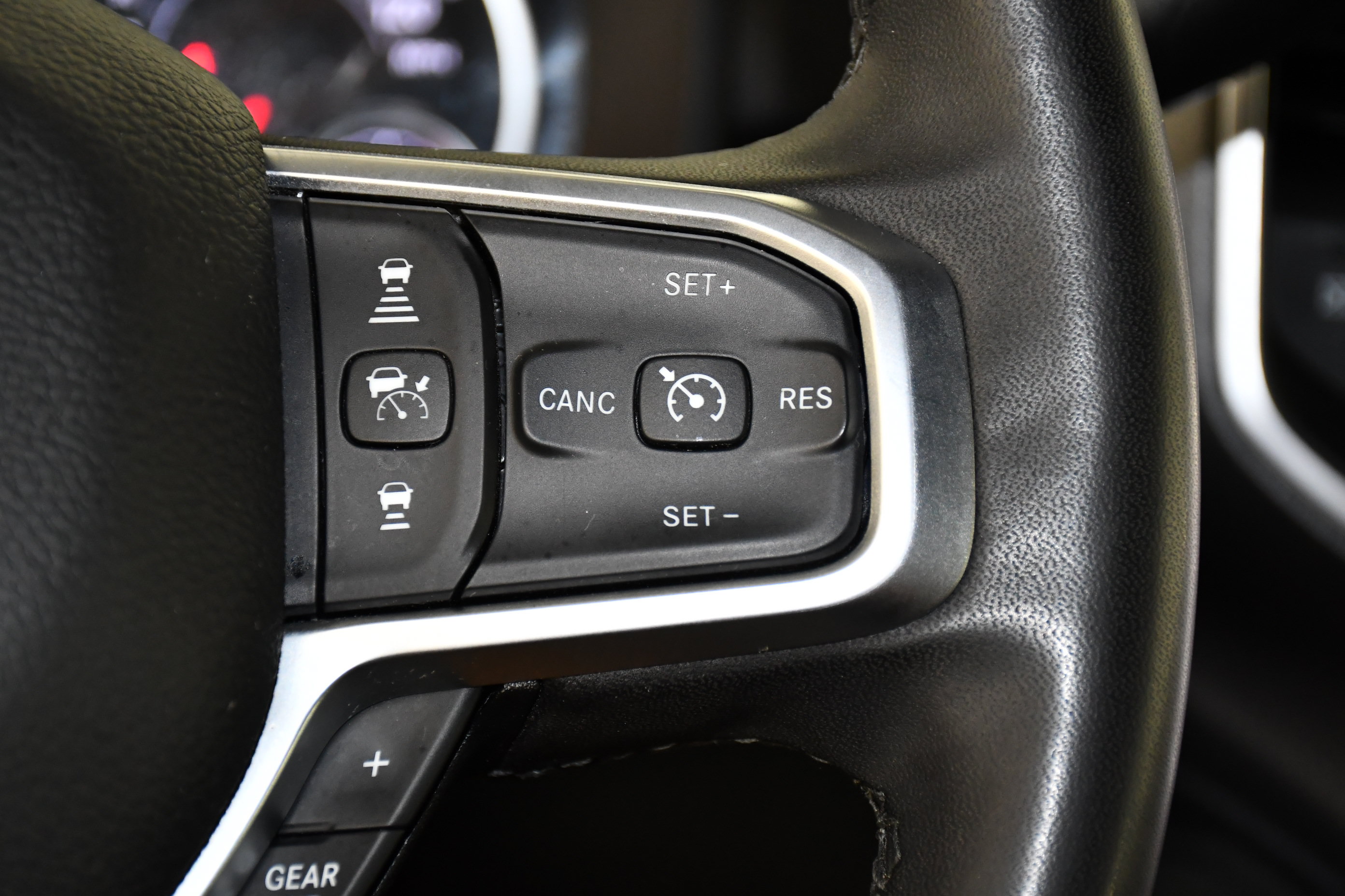 Used 2025 RAM 2500 Big Horn AWD/4WD image 23