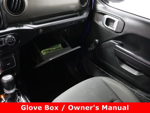 Used 2019 Jeep Wrangler Sport image 23