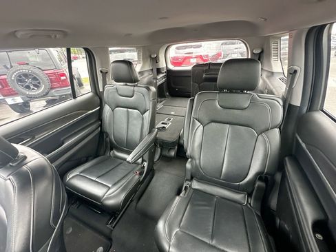 Used 2023 Jeep Grand Cherokee L Limited w/ Trailer Tow Group (B) image 81