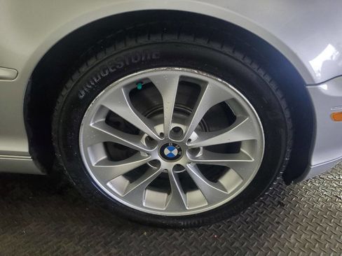 Used 2004 BMW 330Ci Convertible image 17