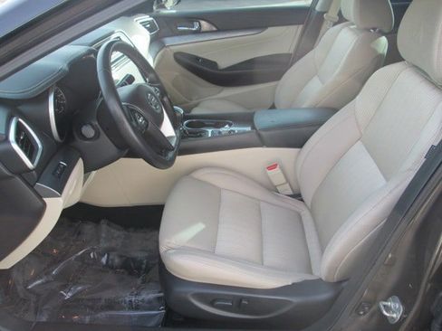 Used 2017 Nissan Maxima 3.5 S image 10