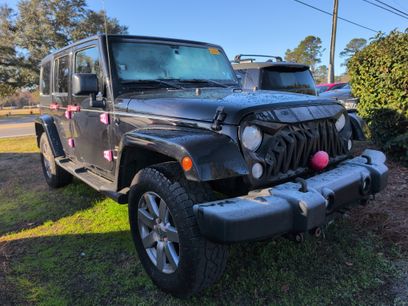 Used 2017 Jeep Wrangler Unlimited Sahara w/ Connectivity Group