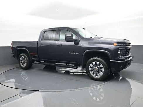Used 2024 Chevrolet Silverado 2500 Custom w/ Custom Value Package AWD/4WD image 3
