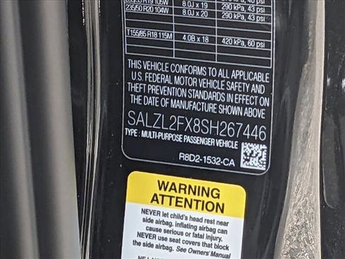 Used 2025 Land Rover Range Rover Evoque Dynamic SE image 19