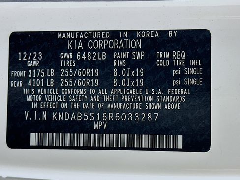 Used 2024 Kia EV9 Light Long Range RWD image 12