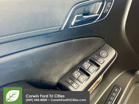 Used 2019 Chevrolet Tahoe LT image 12