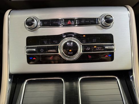 Used 2021 Lincoln Aviator 2WD image 20