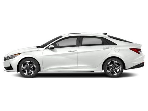 Used 2023 Hyundai Elantra Limited w/ Preferred Accessory Package image 3
