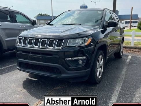 Used 2018 Jeep Compass Latitude w/ Popular Equipment Group AWD/4WD image 1
