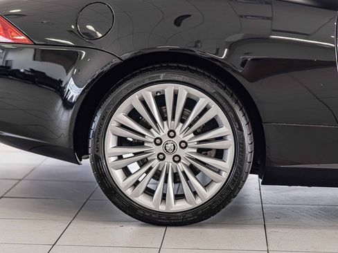 Used 2011 Jaguar XK Convertible image 13
