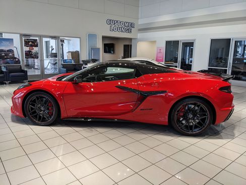 New 2025 Chevrolet Corvette Z06 image 2