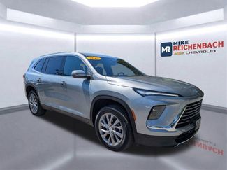 Used 2025 Buick Enclave Preferred FWD video 2