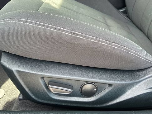 Used 2022 Ford Mustang GT w/ Black Accent Package RWD image 11