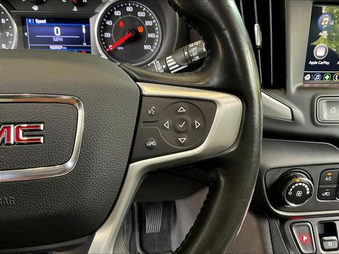 Used 2020 GMC Terrain SLE w/ Elevation Edition FWD image 12