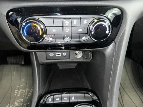 Certified 2023 Buick Encore GX Preferred w/ Cold Weather Comfort Package image 14