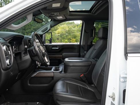 Used 2020 GMC Sierra 2500 Denali w/ Denali Ultimate Package AWD/4WD image 14
