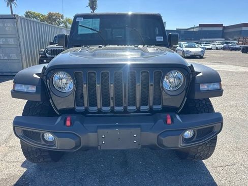 Used 2023 Jeep Gladiator Rubicon w/ Cold Weather Group AWD/4WD image 2