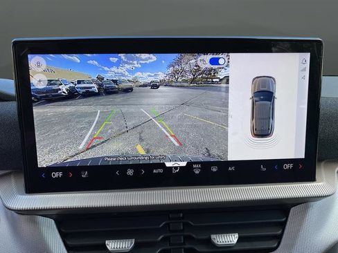 New 2026 Ford Explorer Active w/ Active Comfort Package image 10