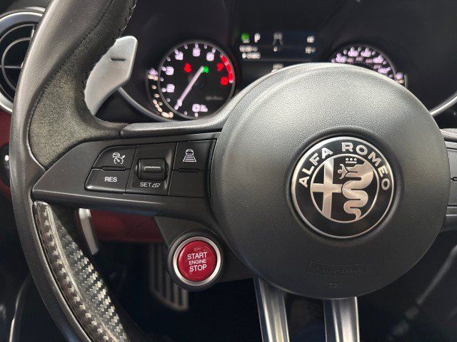 Used 2018 Alfa Romeo Giulia Quadrifoglio w/ Driver Assist Dynamic Package RWD image 69