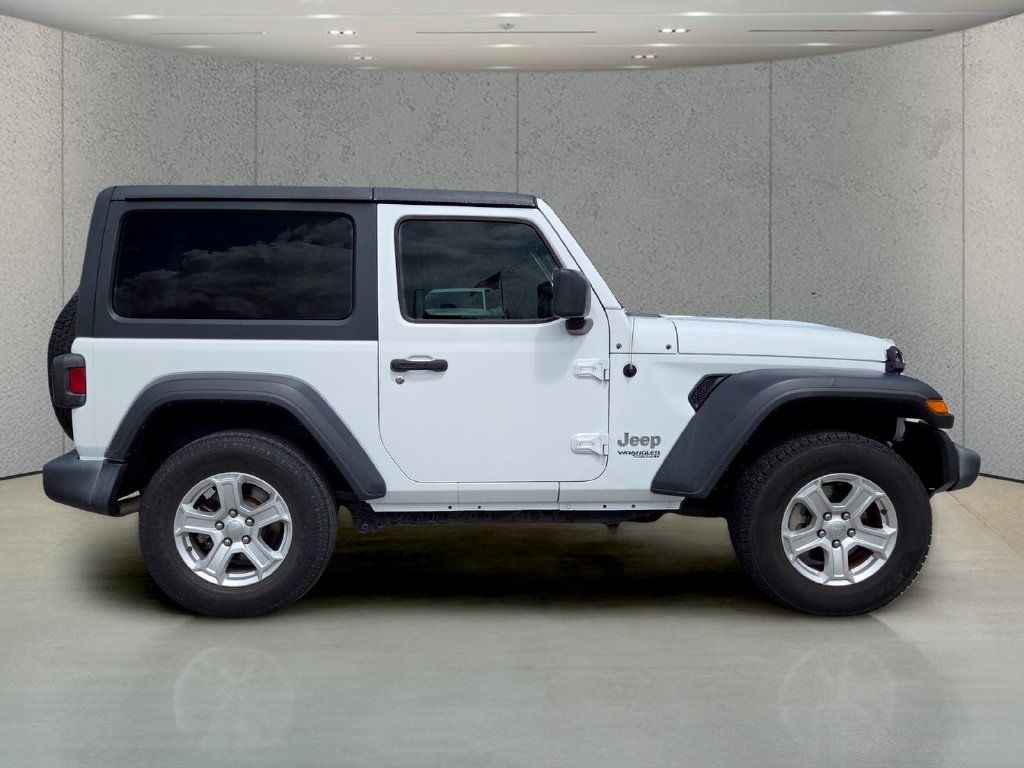 Used 2020 Jeep Wrangler Sport AWD/4WD image 4