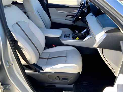 Used 2024 MAZDA CX-90 3.3 Turbo w/ Premium Plus Pkg image 9