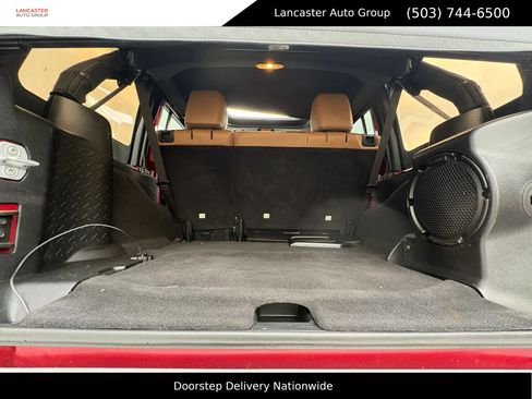 Used 2013 Jeep Wrangler Unlimited Sahara w/ Connectivity Group AWD/4WD image 18