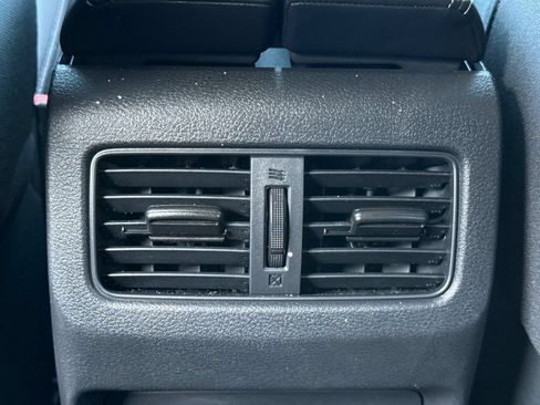 Used 2026 Nissan Rogue SV FWD image 16