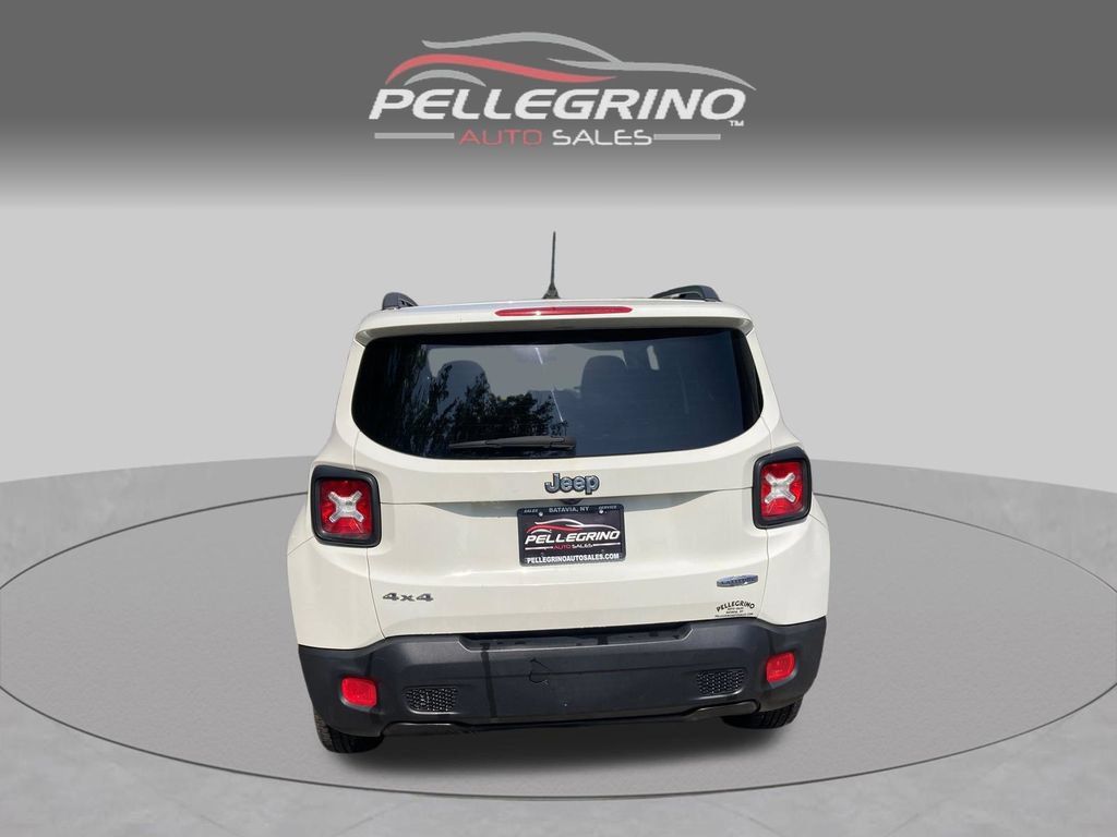 Used 2016 Jeep Renegade Latitude AWD/4WD image 6