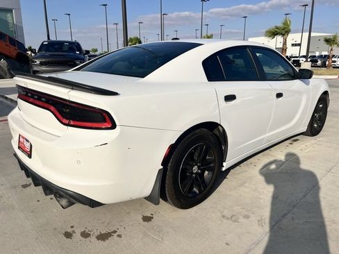 Used 2019 Dodge Charger SXT image 6