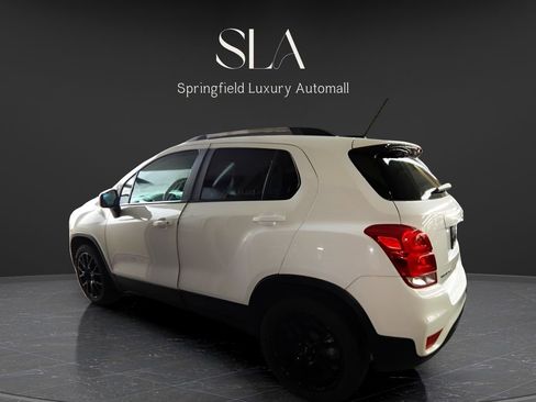 Used 2022 Chevrolet Trax LT w/ Sport Edition image 8