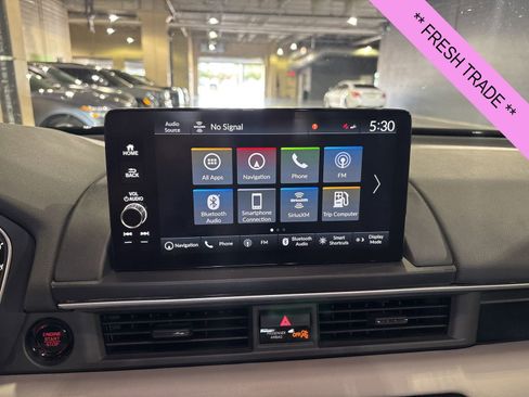 Used 2024 Honda Pilot Touring image 14