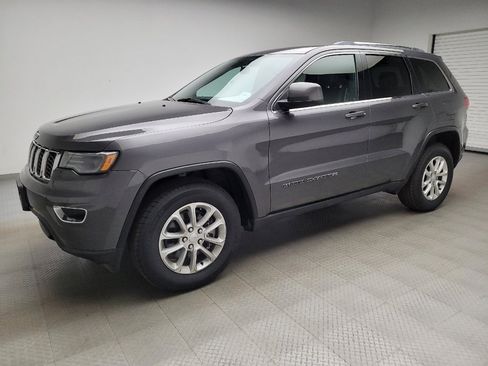 Used 2021 Jeep Grand Cherokee Laredo X AWD/4WD image 2