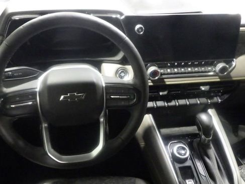 Used 2024 Chevrolet Colorado ZR2 w/ Technology Package image 9